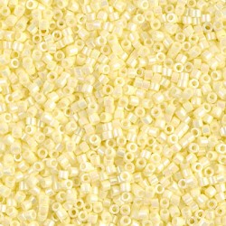 DB1501 Delicas 11/0 Opaque Pale Yellow Ab (x5gr) 