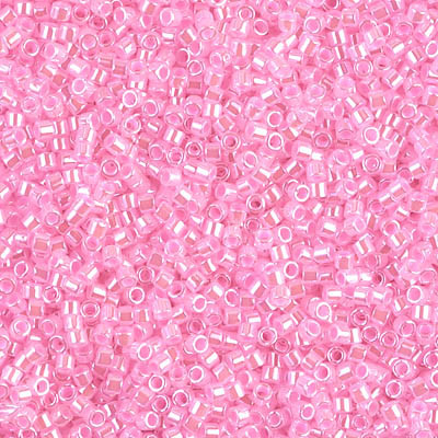 DB0245 Delicas 11/0 Lined Crystal Med Pink (x 5gr)